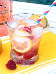 Raspberry Lemonade Spritzer
